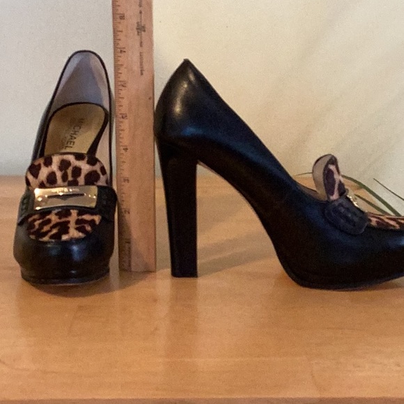 4” heels. Gorgeous Micheal Kors. Black with leopard skin on the  toes - Picture 3 of 3